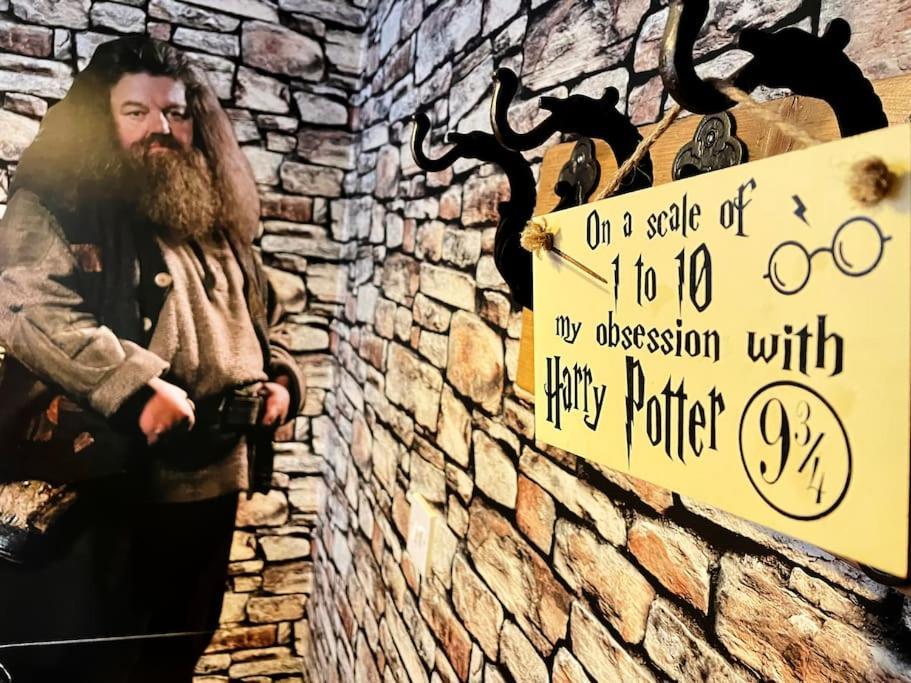 Ferienwohnung Hagrid'S Hut Watford  Exterior foto
