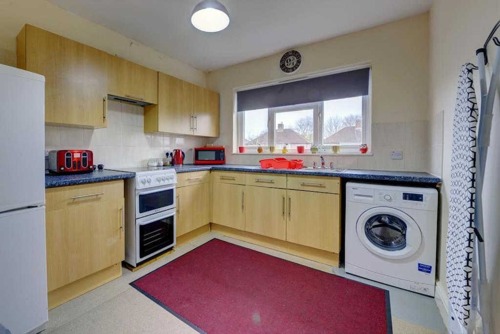 Ferienwohnung Hagrid'S Hut Watford  Exterior foto