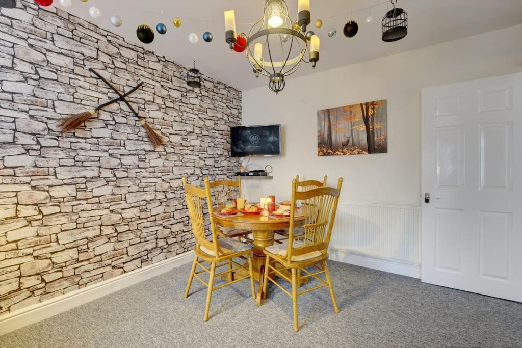 Ferienwohnung Hagrid'S Hut Watford  Exterior foto